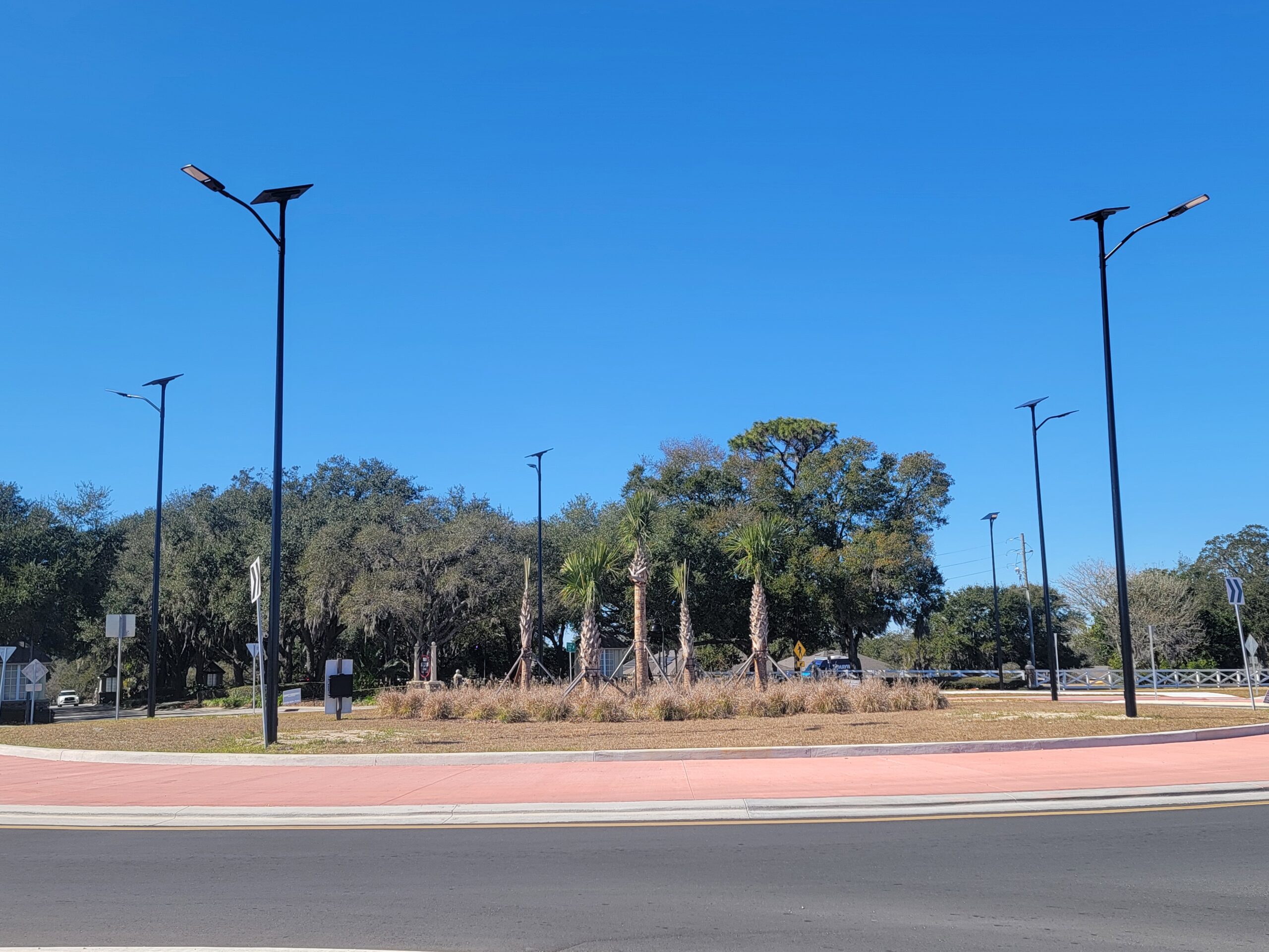 Trailside Roundabout